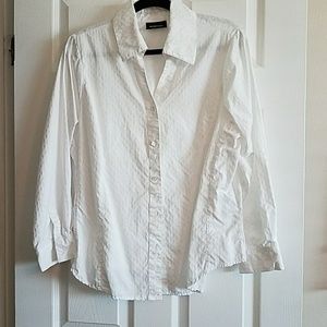 Avenue white button down top